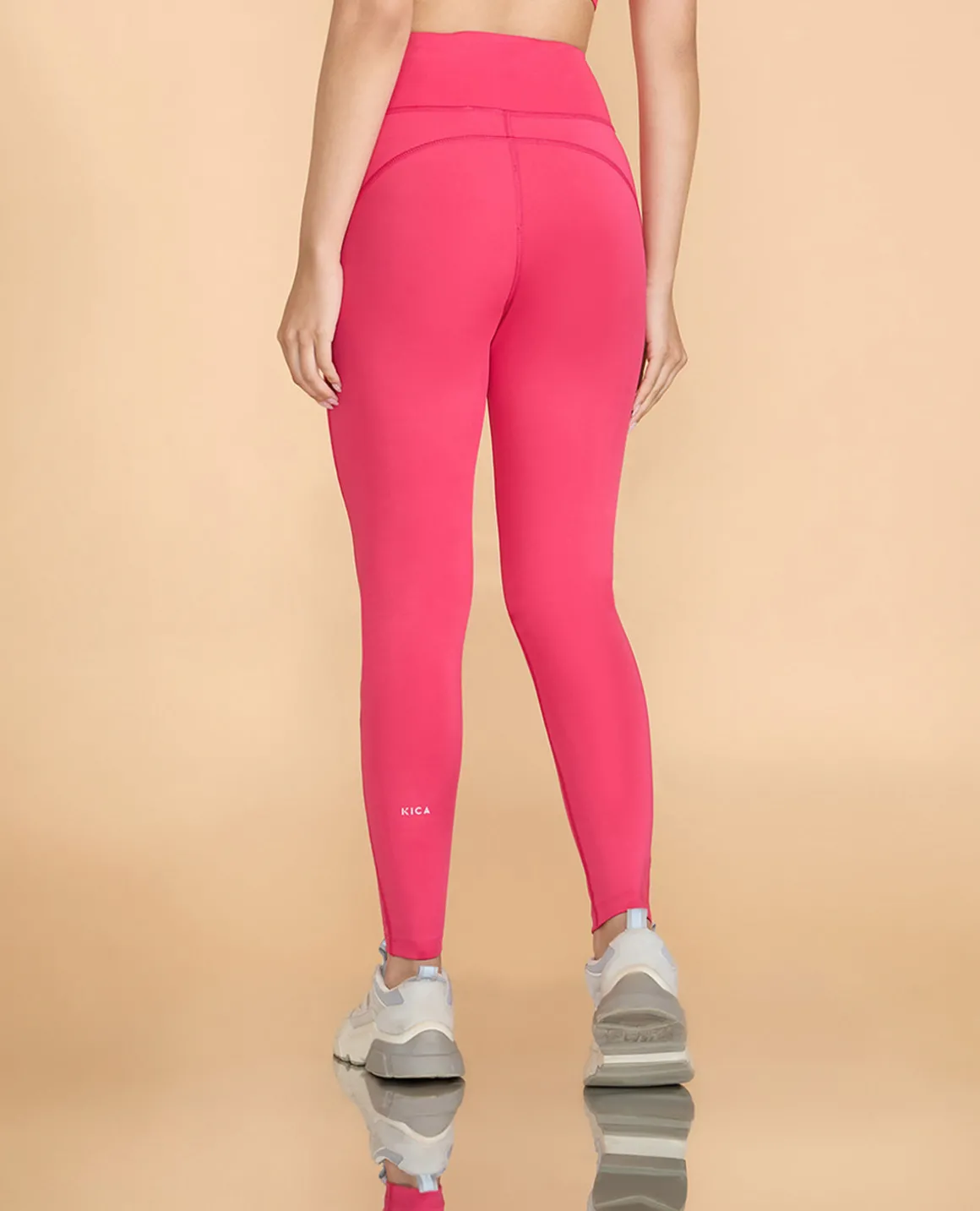 Athletic High-Waisted Mesh Leggings in Second SKN