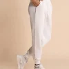 Fleece Tracks White
