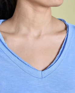 Nykd All Day V Neck Slub Cotton tee - NYLE512 - Hydrangea