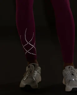 Nykd By Nykaa High Rise Legging with Reflective Print -NYK299-Grape