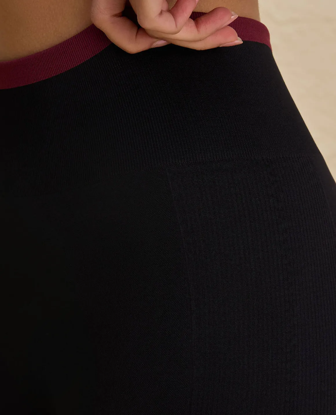Nykd By Nykaa Seamfree Game Changer Booty Leggings -NYK406-Jet Black