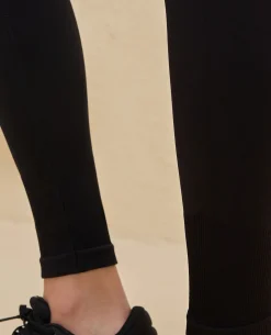 Nykd By Nykaa Seamfree Game Changer Booty Leggings -NYK406-Jet Black