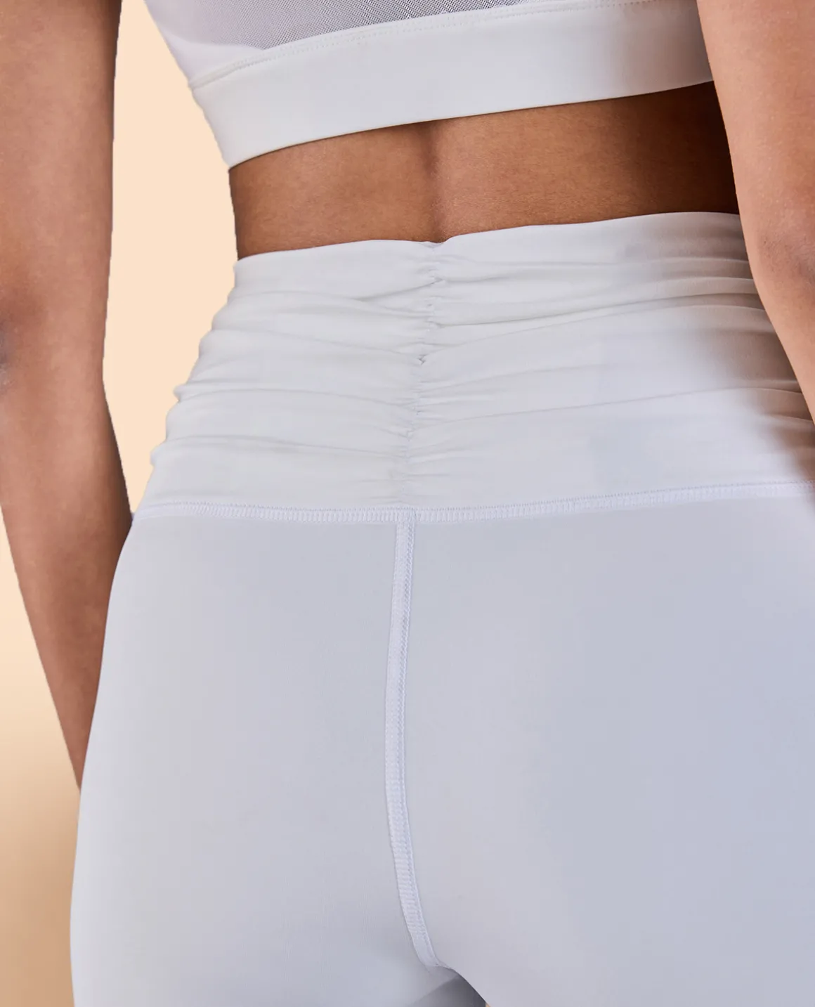Ruched Waistband Leggings in Second SKN With Back Pocket