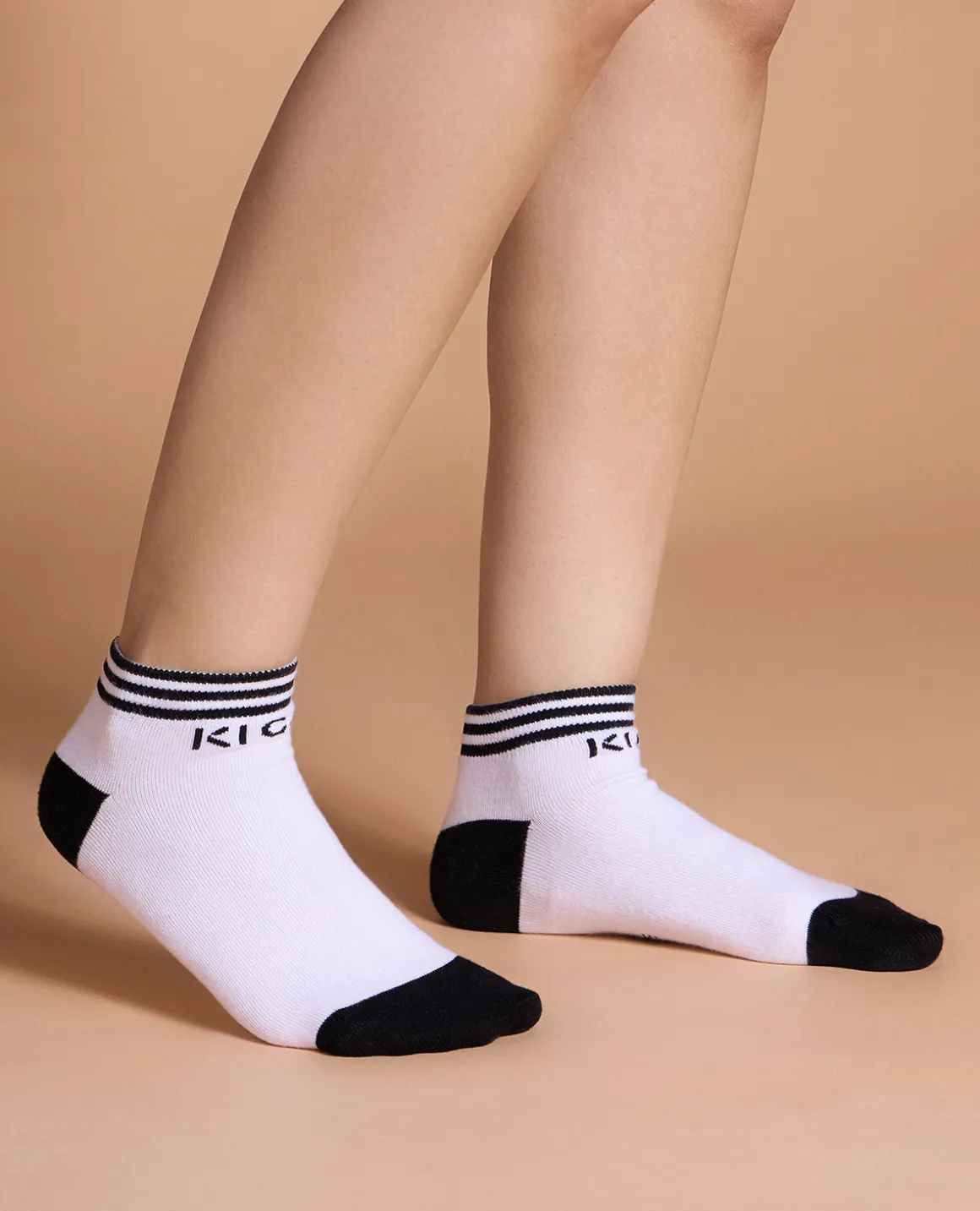 Soft Cotton One More Rep Crew Socks White