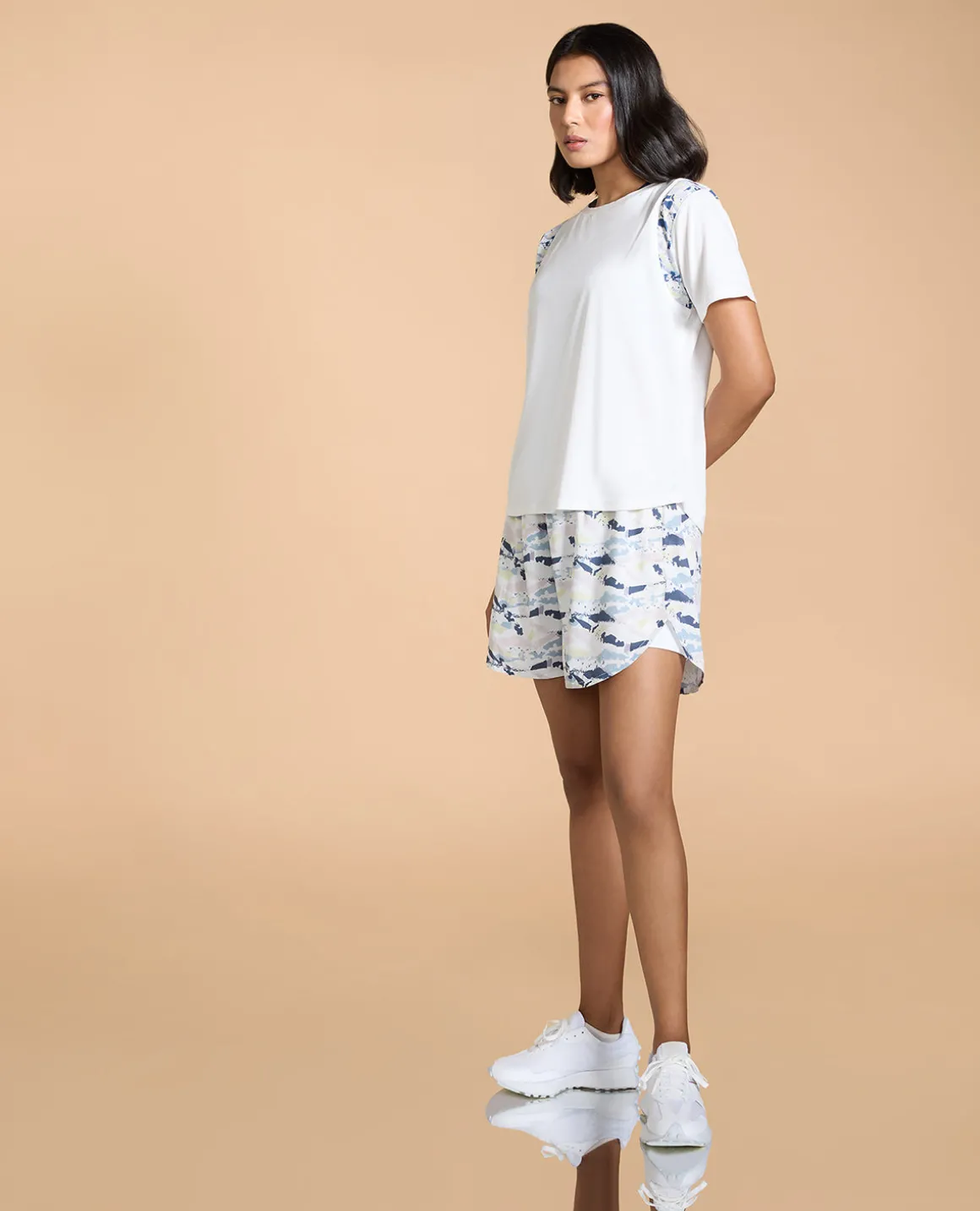 Stride Running Top and Shorts White