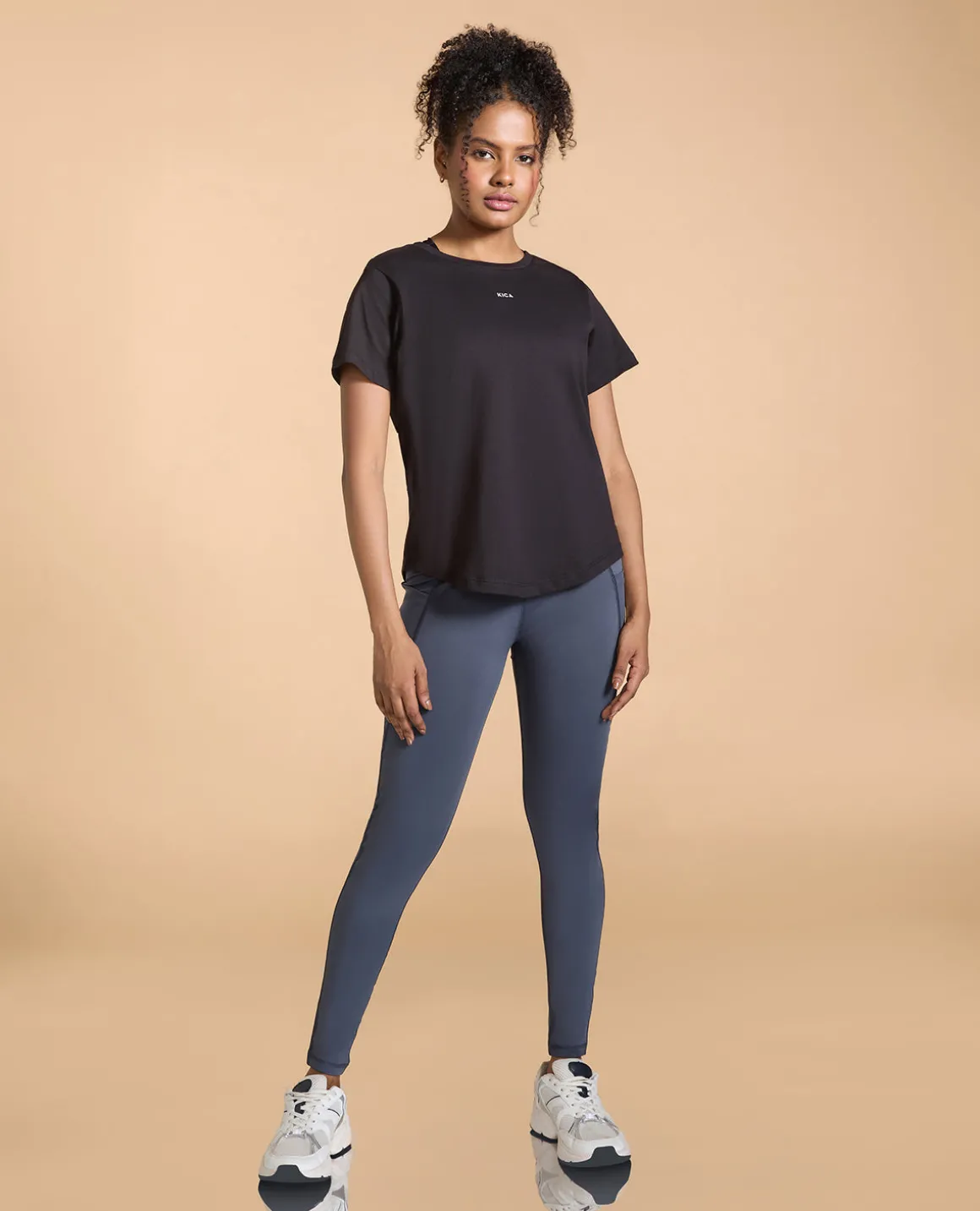 Women Solid Cotton Essential Top