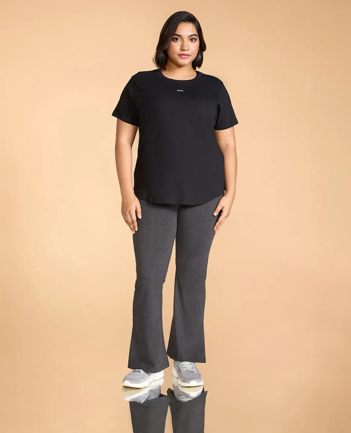 Women Solid Cotton Essential Top