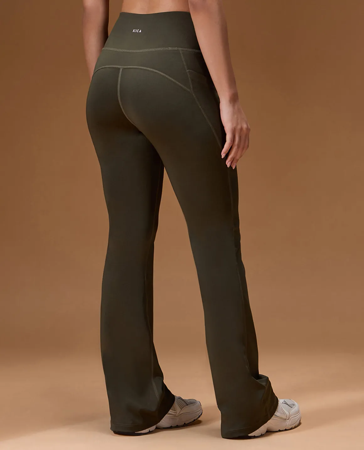 Women Stretchable Flared Pants