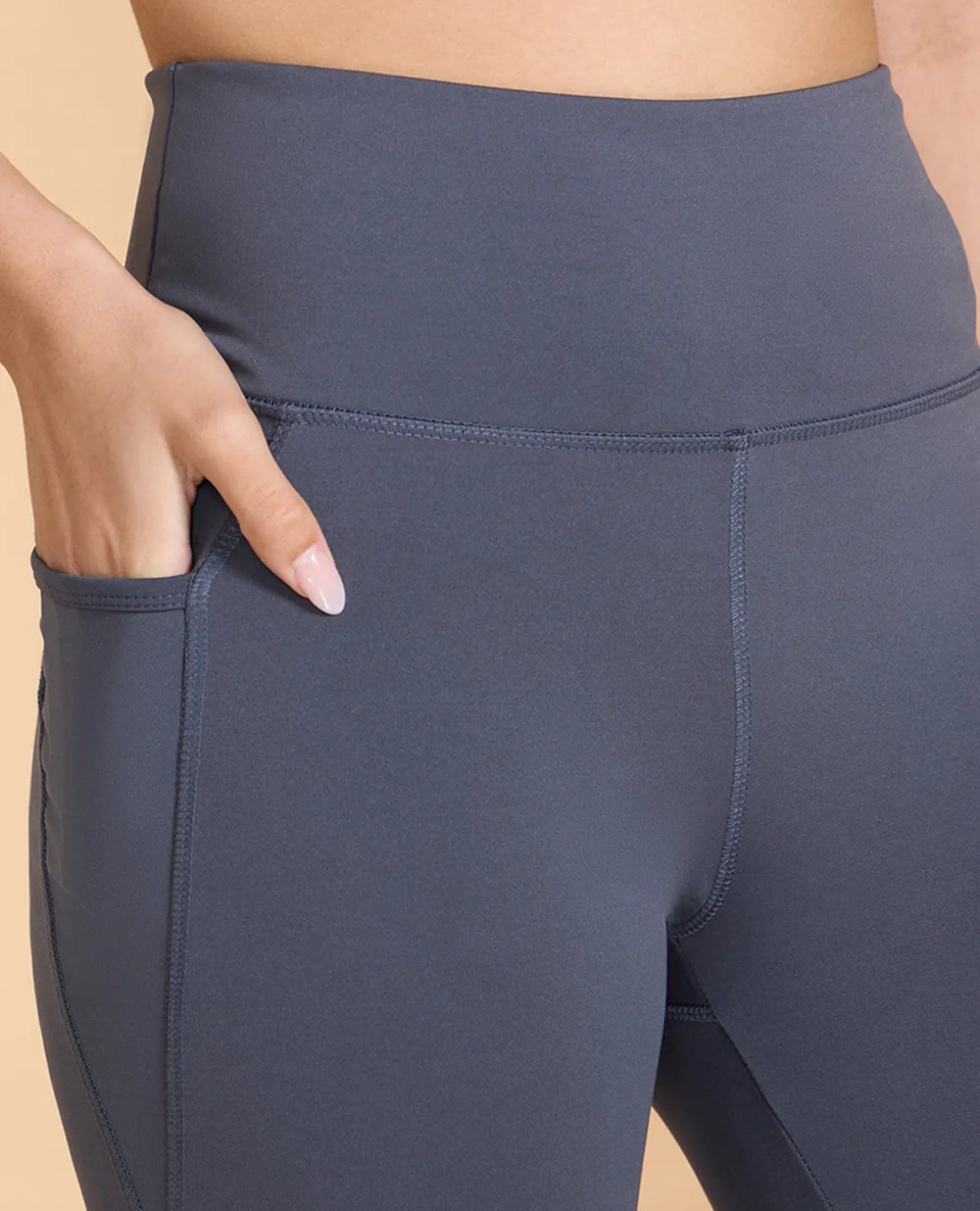 Women Stretchable Flared Pants